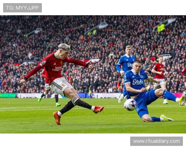 约翰·斯通斯：埃弗顿时期英超初露锋芒解析